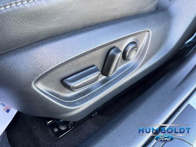 Used 2023 Toyota Camry XSE FWD image 14