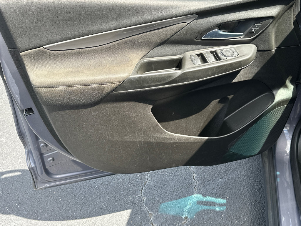 Used 2022 Chevrolet Bolt LT FWD image 10