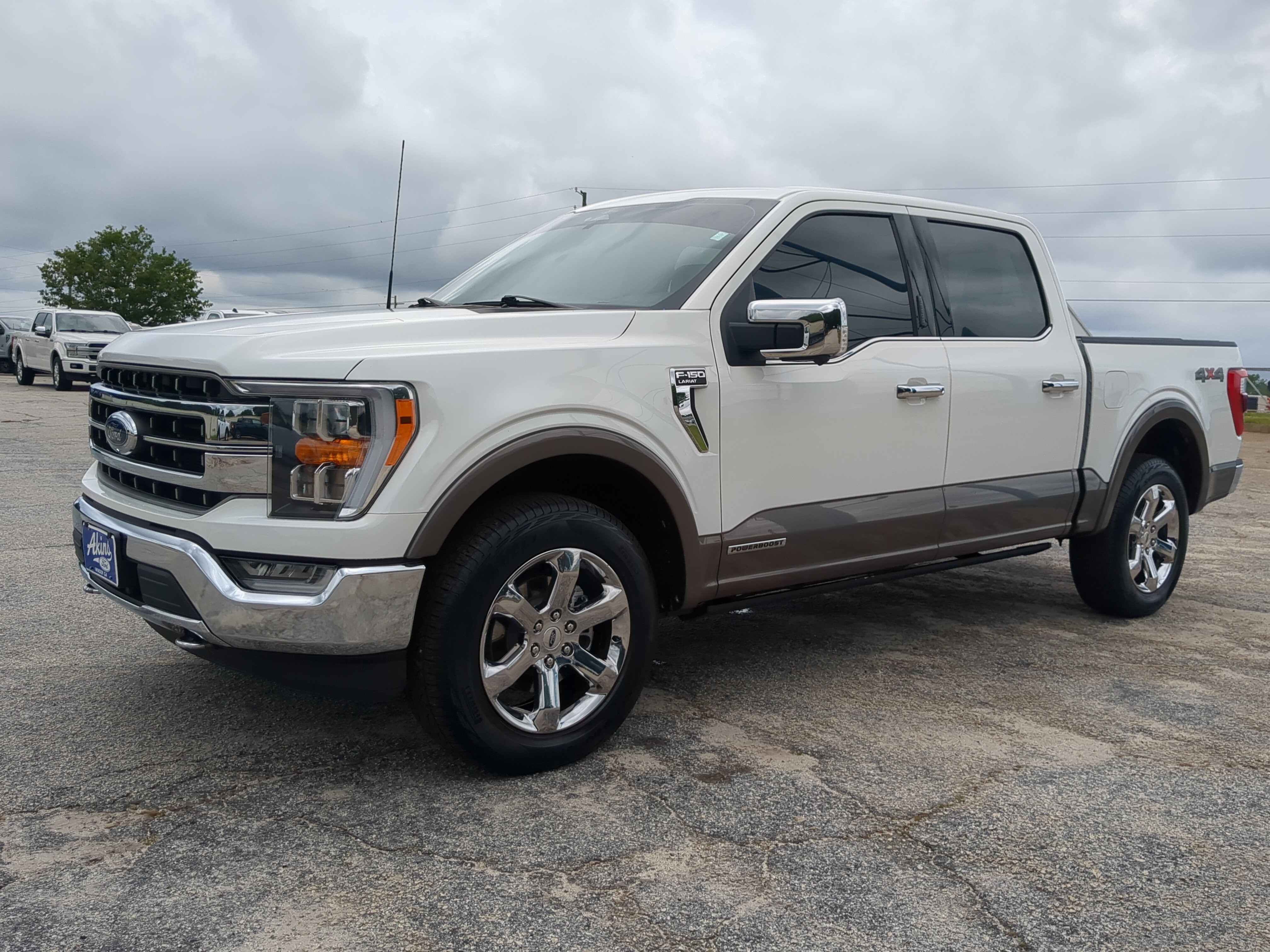 Certified 2022 Ford F150 Lariat w/ Max Trailer Tow Package AWD/4WD image 6