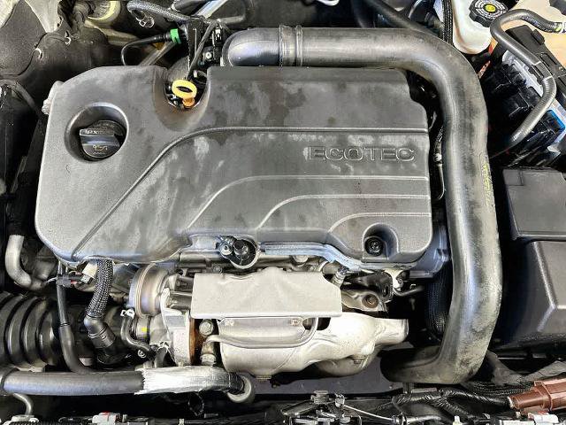 Used 2021 Chevrolet Malibu LT FWD image 9