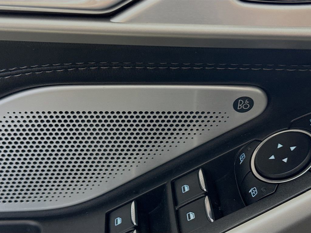 Certified 2023 Ford Explorer Limited w/ Limited Technology Package image 19