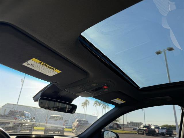 Used 2025 Genesis G70 2.5T w/ Sport Prestige Package image 17