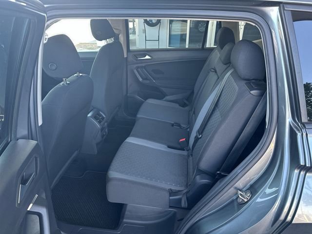 Used 2020 Volkswagen Tiguan S FWD image 22