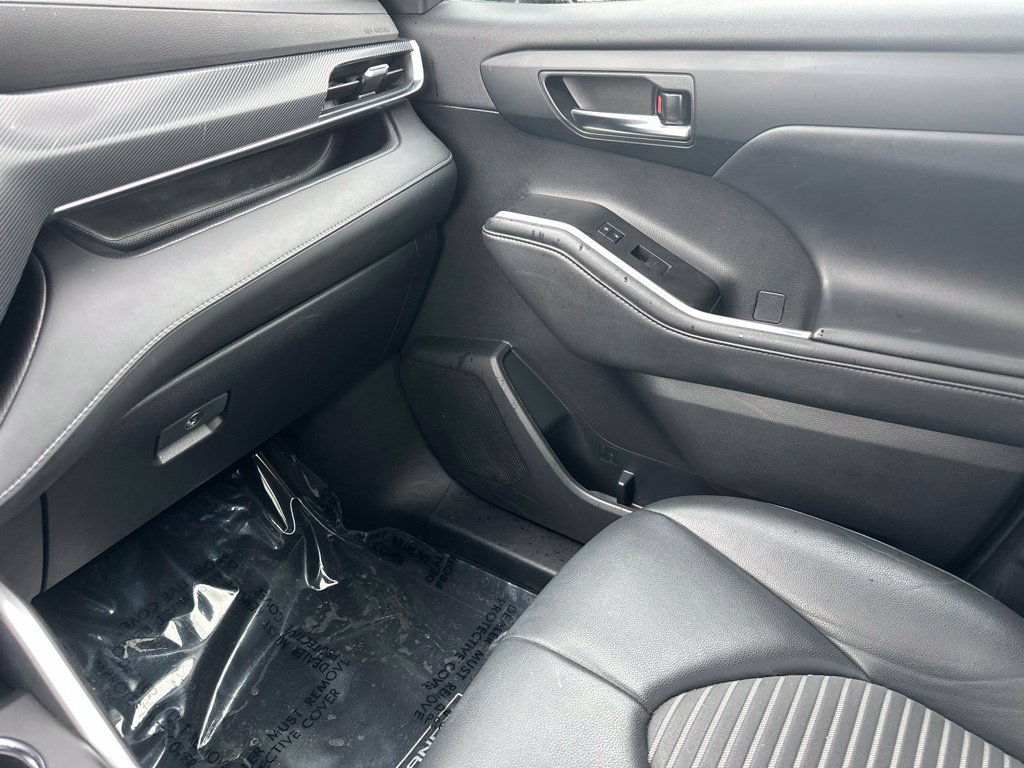 Used 2021 Toyota Highlander XSE AWD/4WD image 52