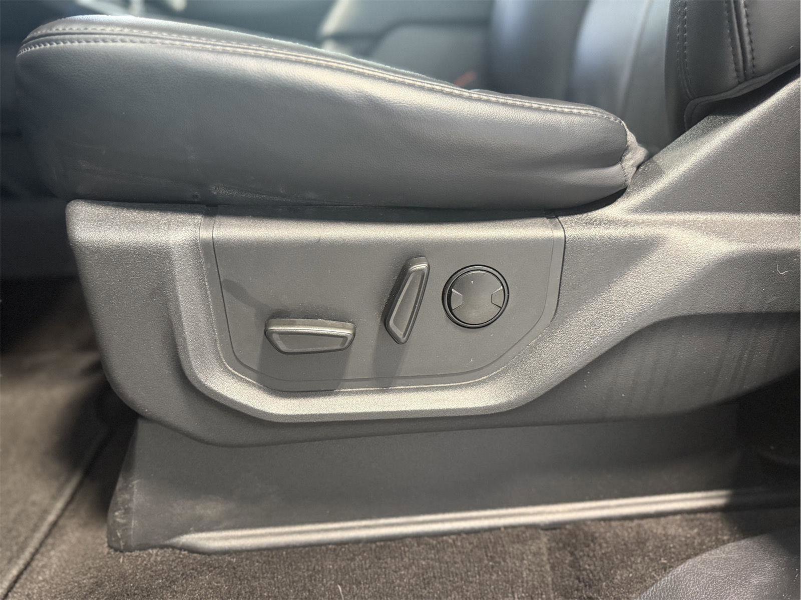 Certified 2023 Ford Expedition Max XLT image 54