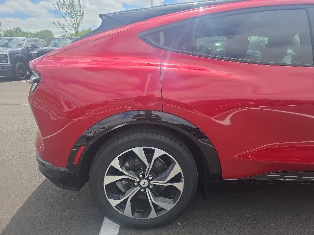 Certified 2022 Ford Mustang Mach-E Premium AWD/4WD image 7