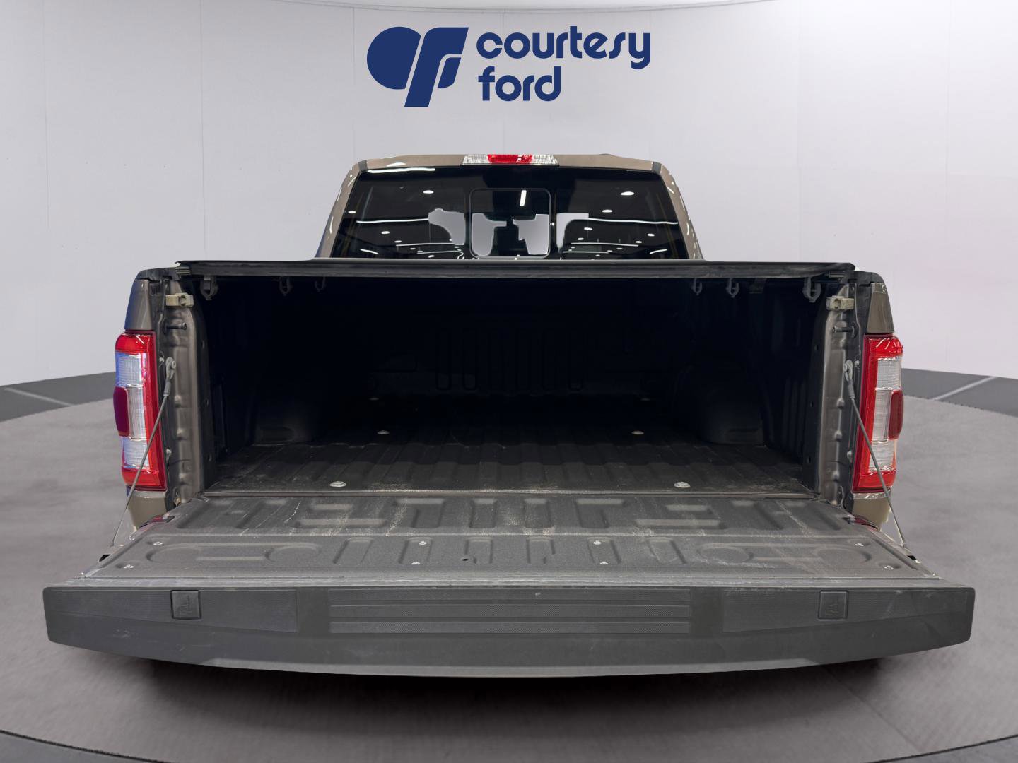 Certified 2023 Ford F150 Lariat w/ Trailer Tow Package image 9