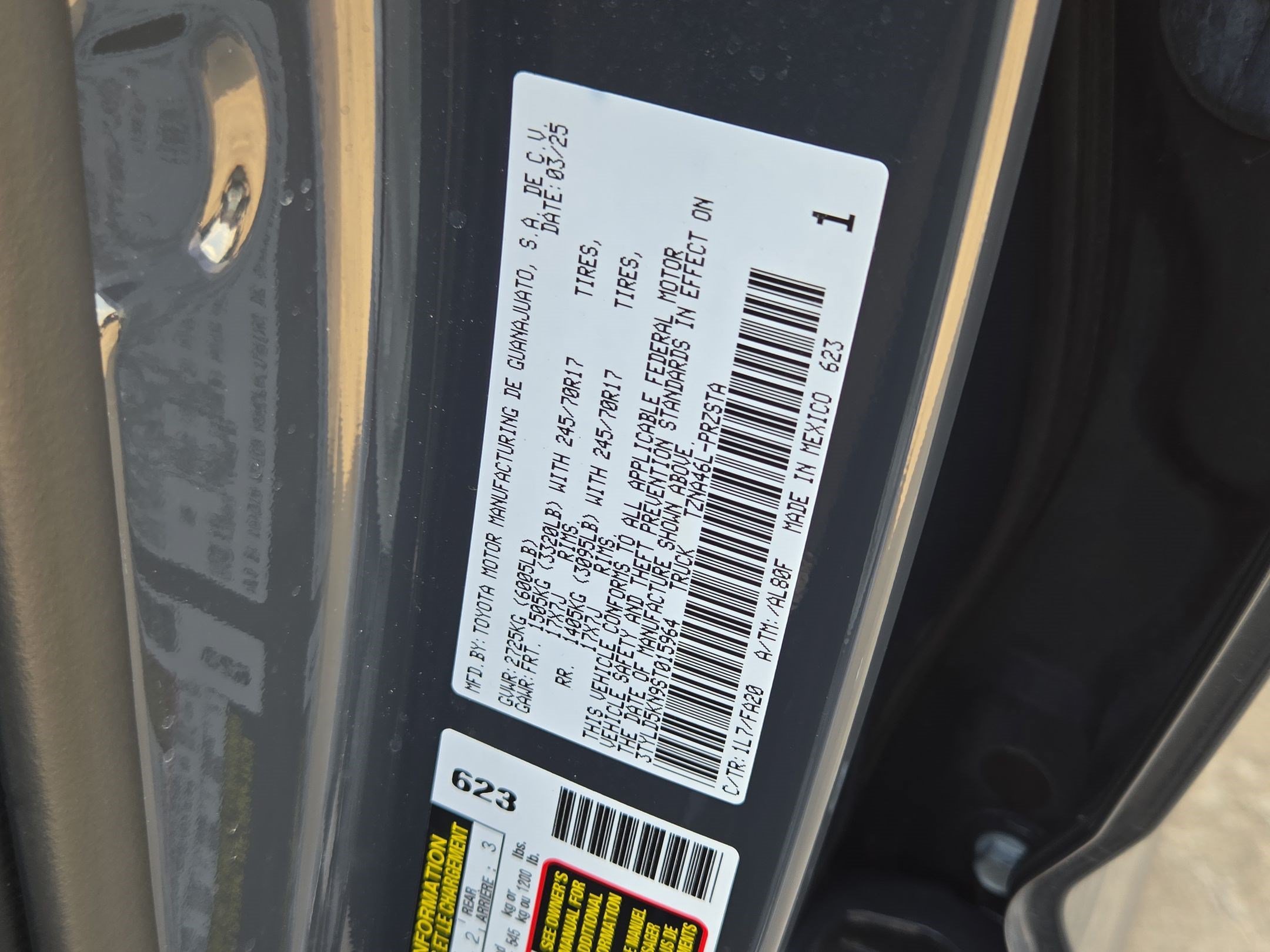 Used 2025 Toyota Tacoma SR AWD/4WD image 35