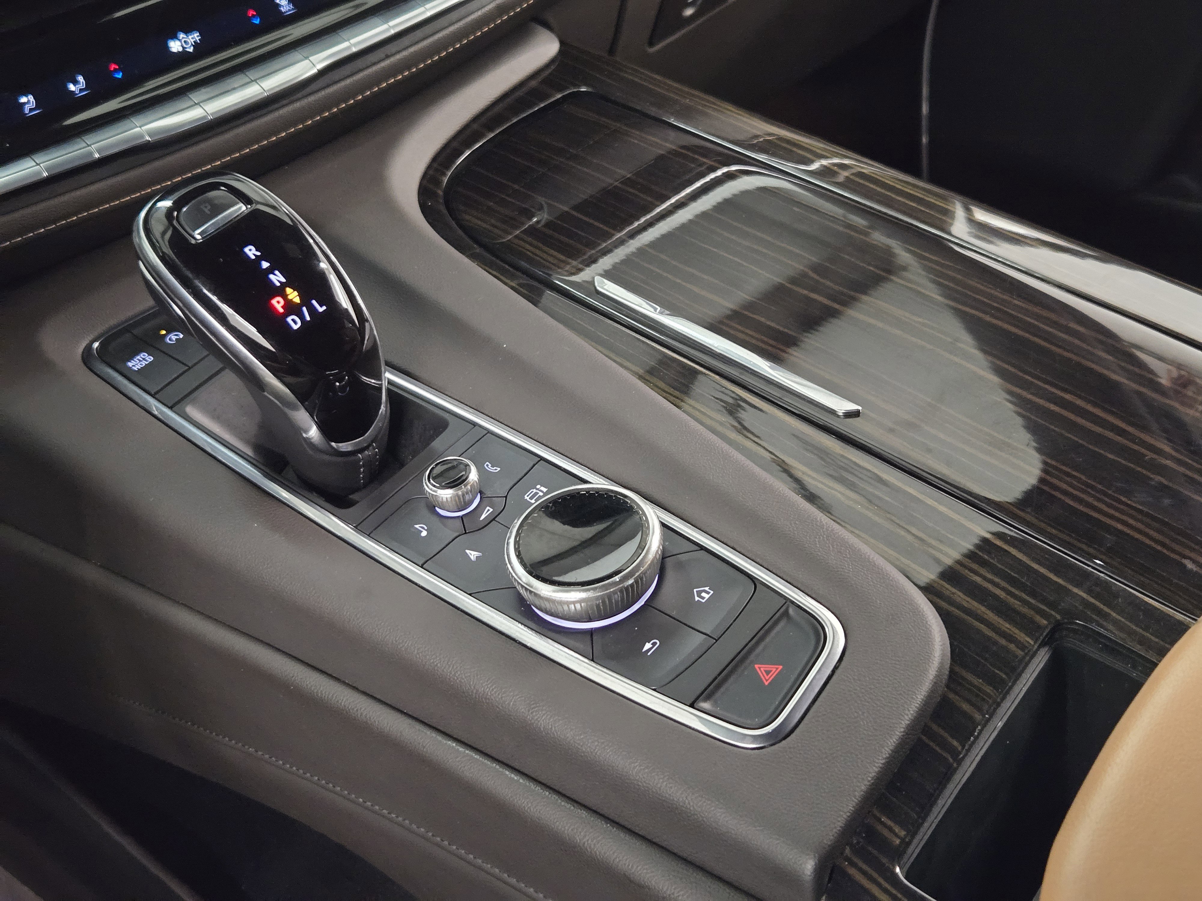 Used 2021 Cadillac Escalade Sport w/ Driver Assist Tech Package image 19