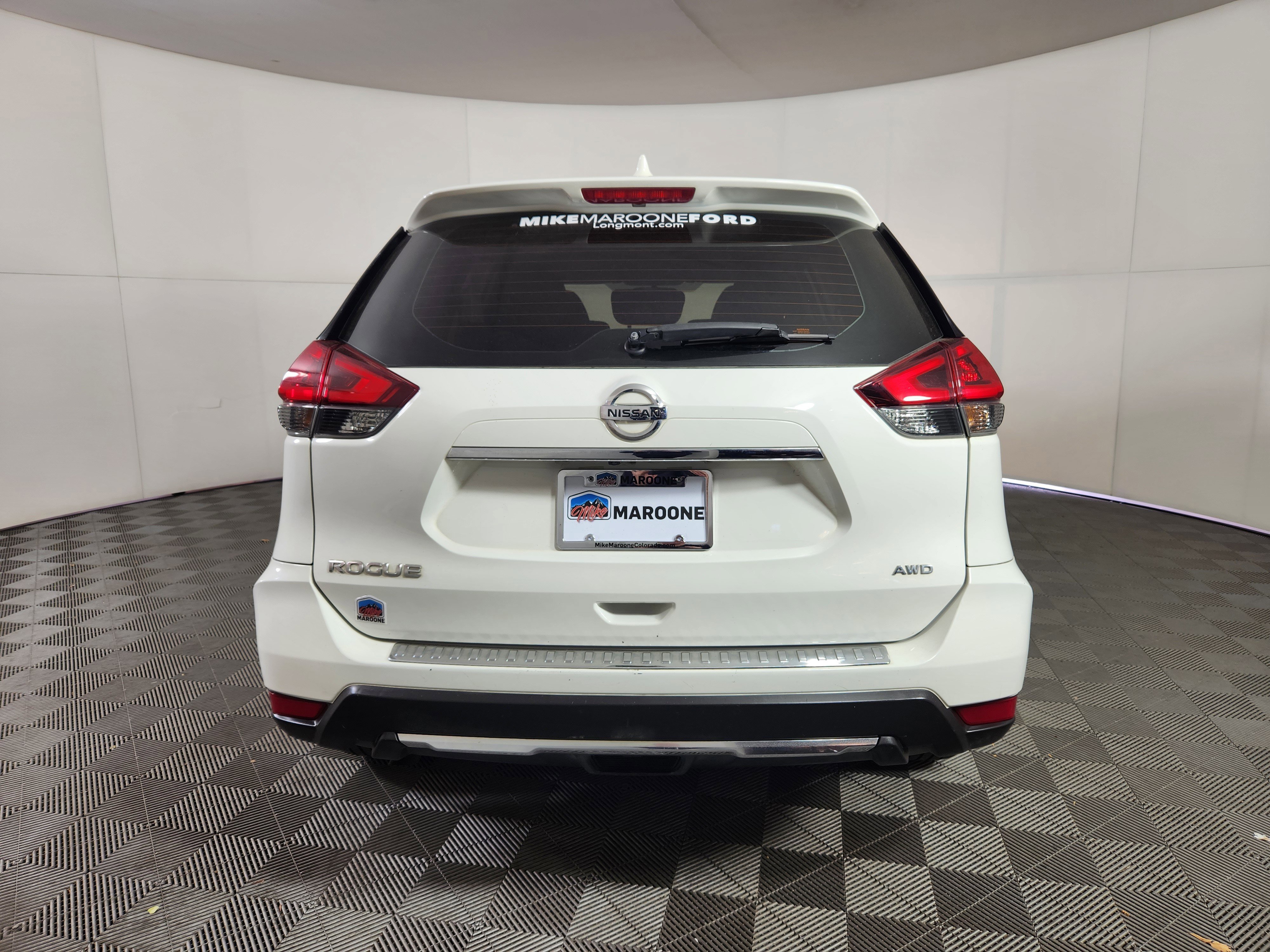Used 2018 Nissan Rogue S image 4