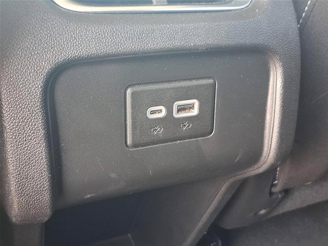 Used 2024 Chevrolet Blazer LT FWD image 19