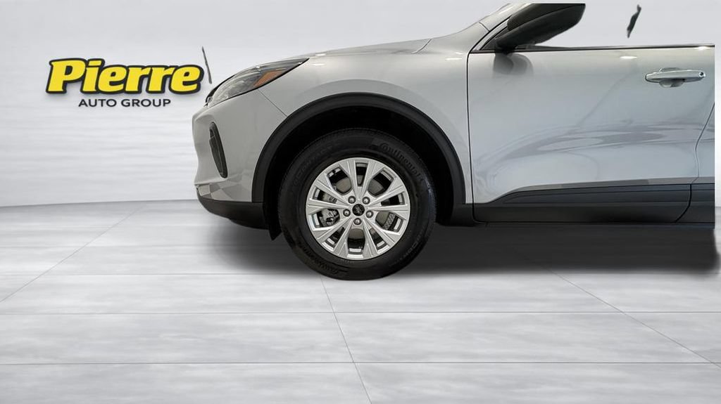 Certified 2024 Ford Escape Active AWD/4WD image 12