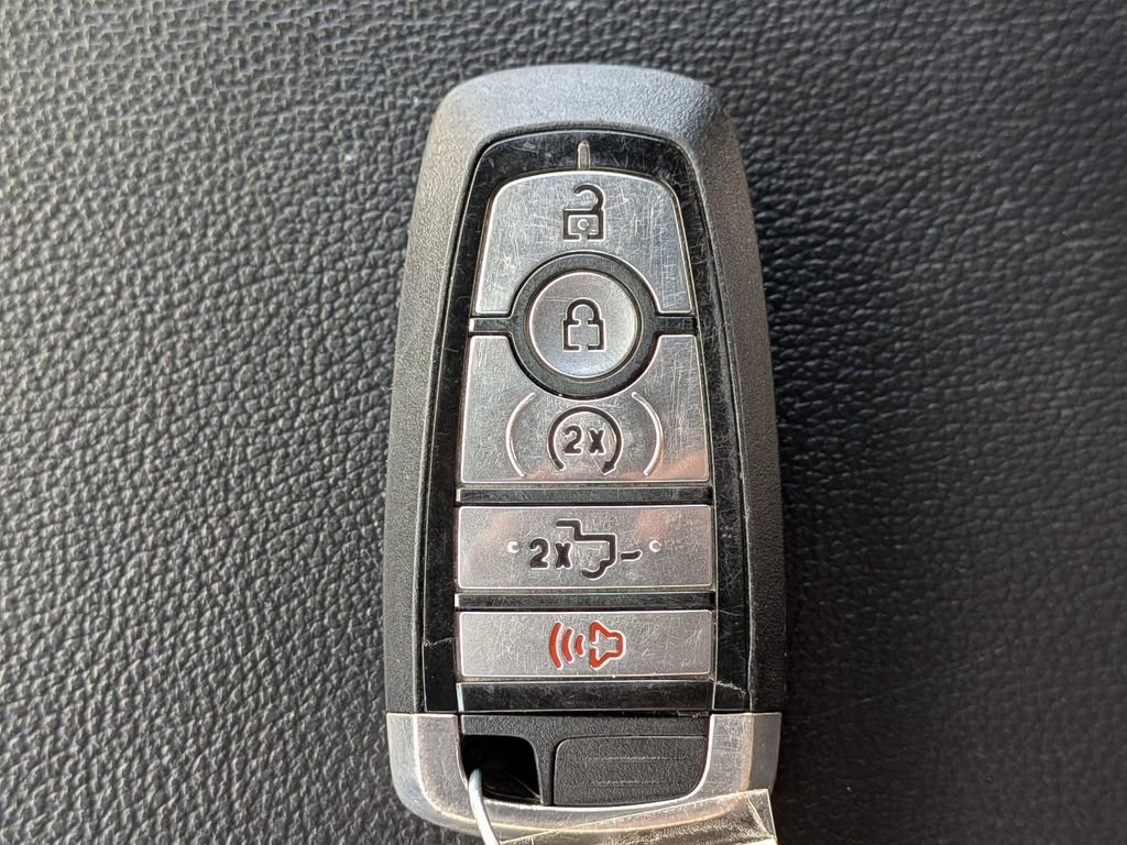 Certified 2022 Ford F150 XLT w/ Equipment Group 302A High image 32