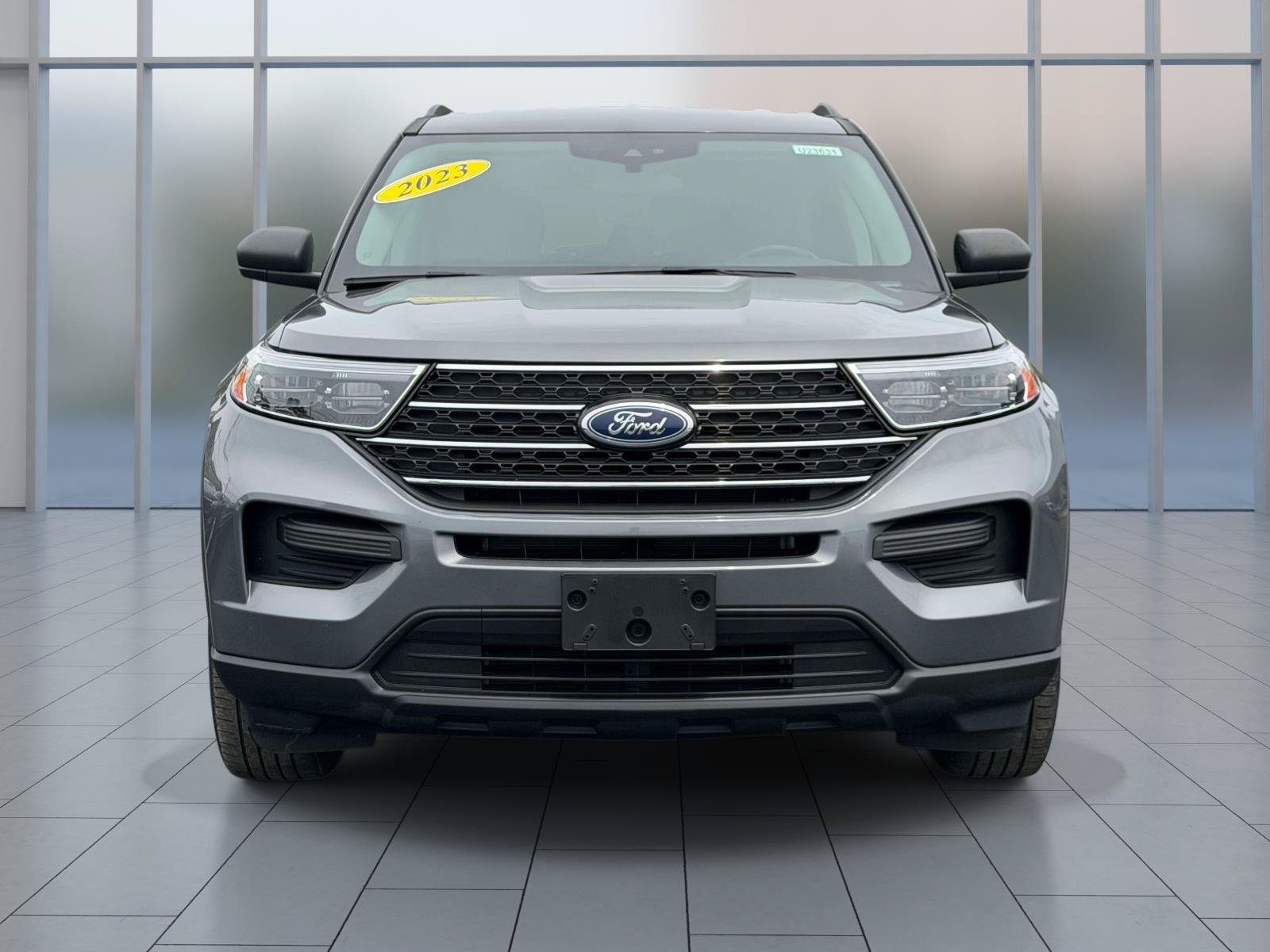 Certified 2023 Ford Explorer XLT AWD/4WD image 2
