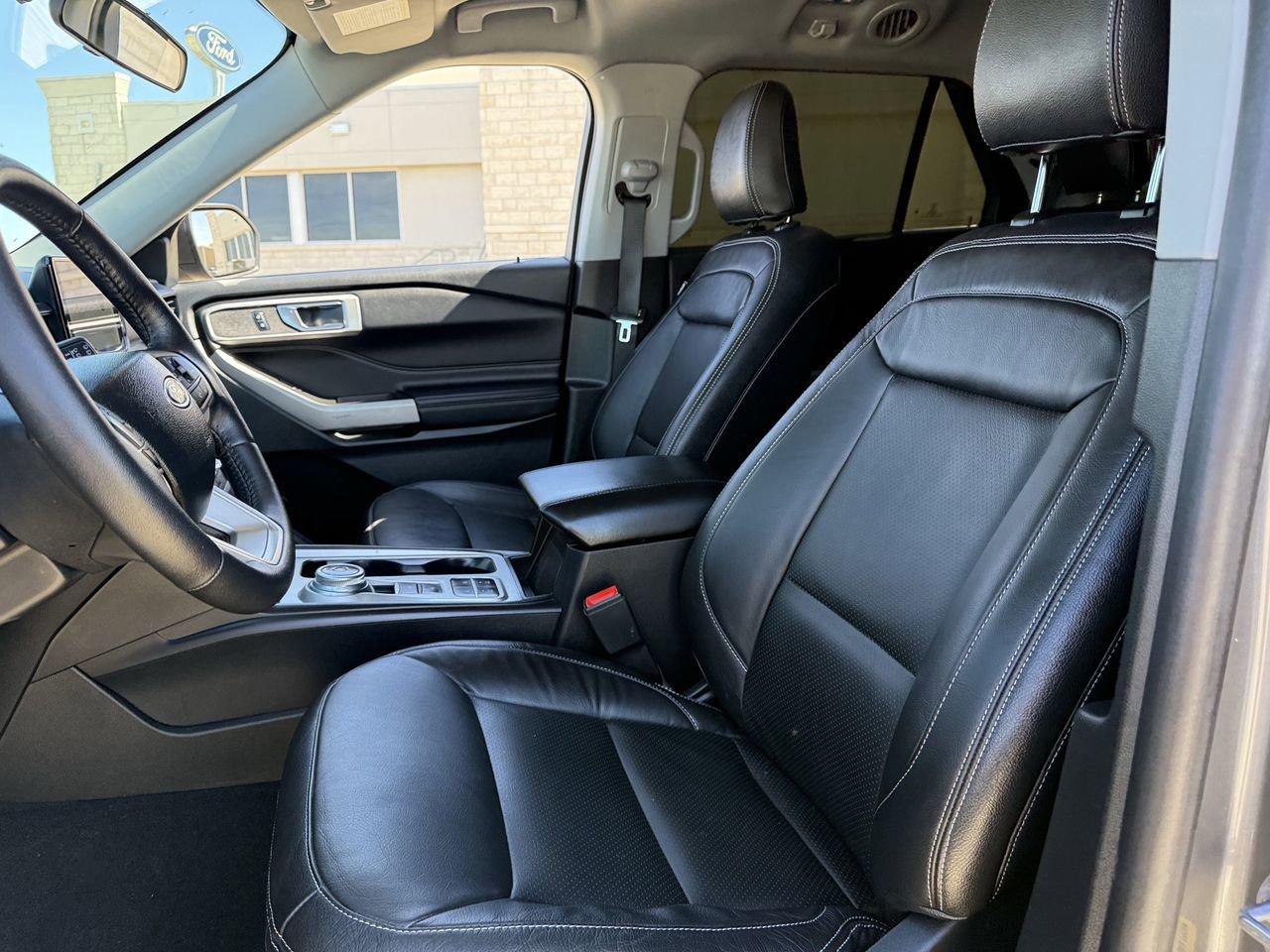 Certified 2024 Ford Explorer XLT image 25