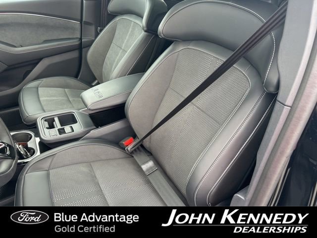 Certified 2025 Ford Mustang Mach-E GT image 17