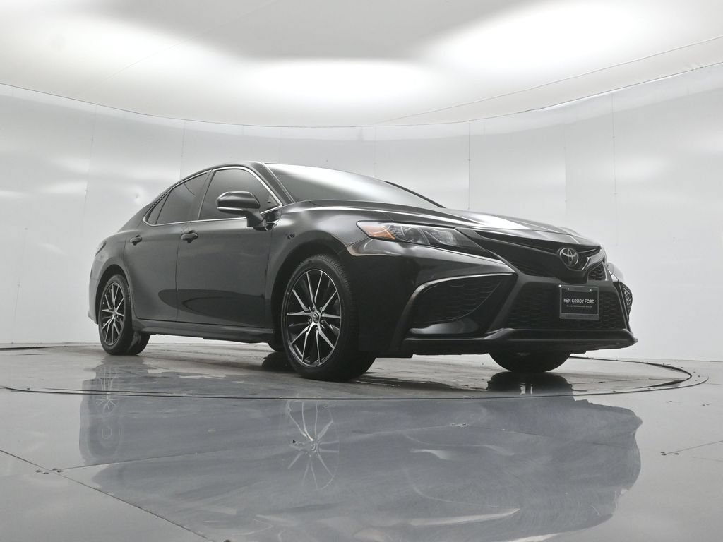 Used 2022 Toyota Camry SE FWD image 45