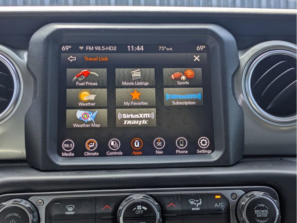 Used 2023 Jeep Gladiator Overland AWD/4WD image 18