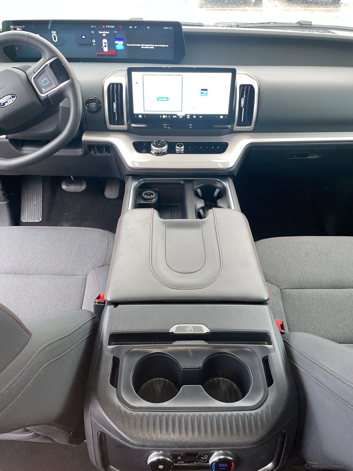 Certified 2025 Ford Expedition Active image 8