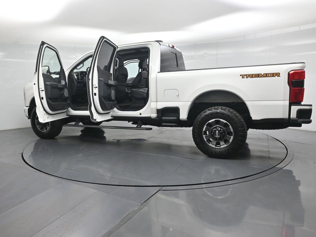 Certified 2023 Ford F250 Lariat w/ Lariat Ultimate Package image 40