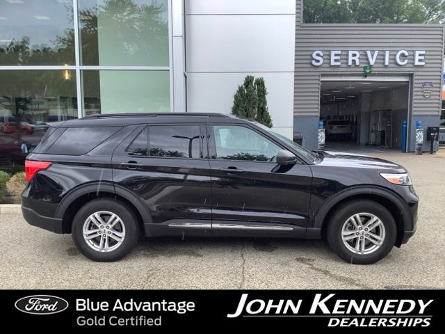 Certified 2023 Ford Explorer XLT w/ Equipment Group 202A AWD/4WD image 2