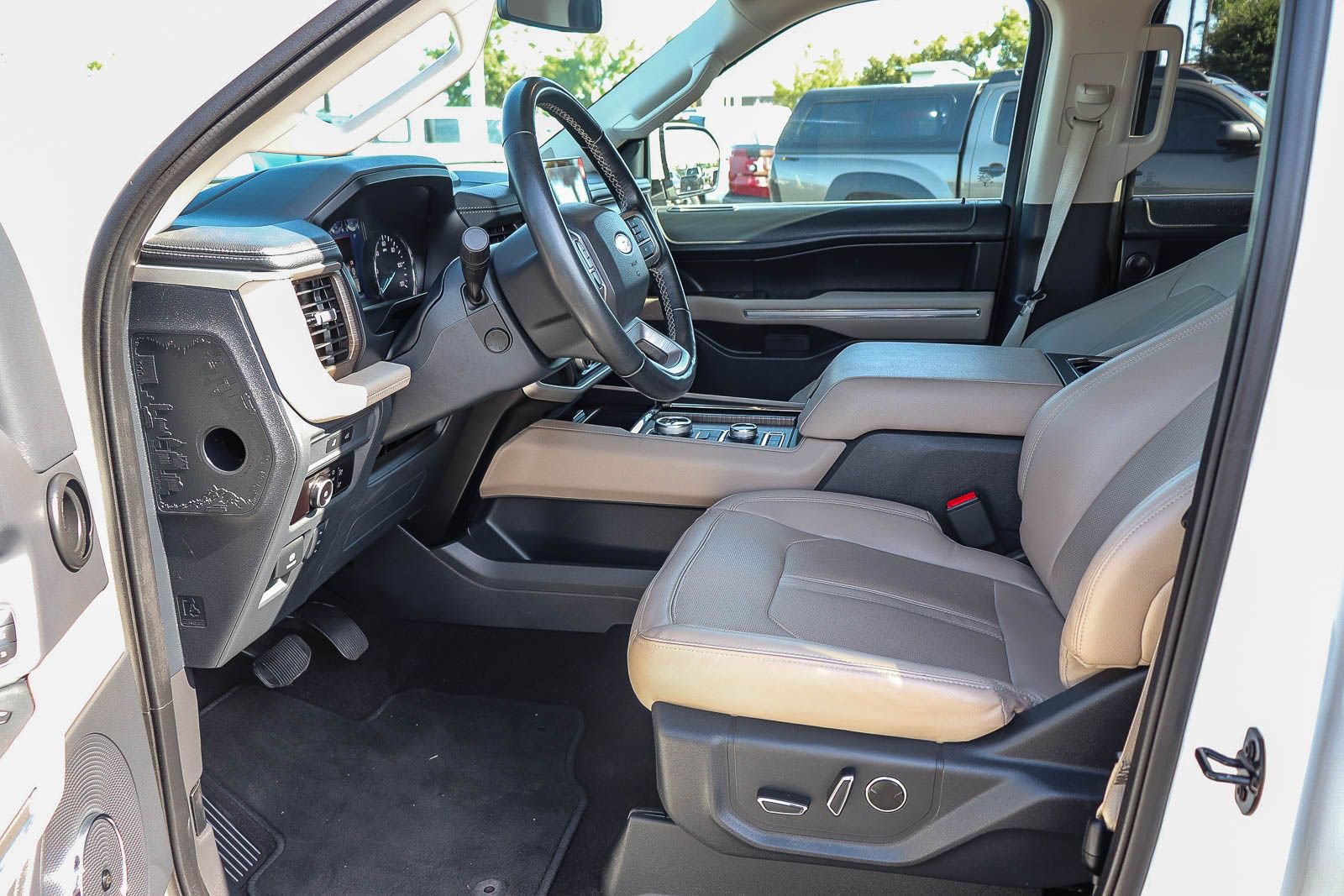 Certified 2023 Ford Expedition Max Limited AWD/4WD image 18