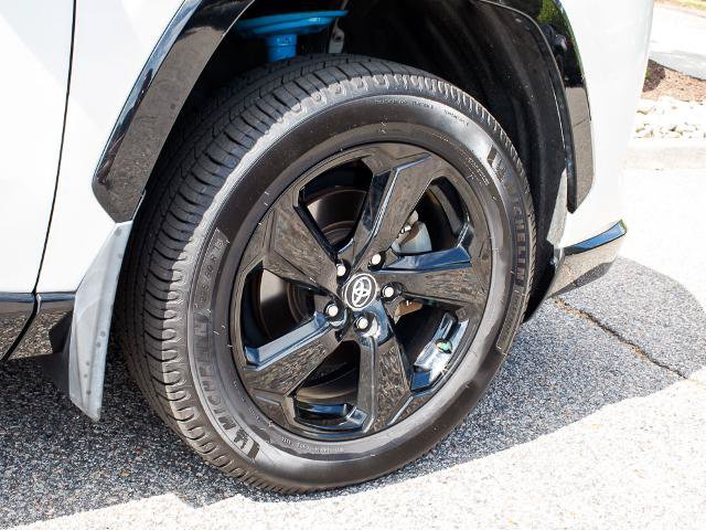 Used 2021 Toyota RAV4 XSE AWD/4WD image 8