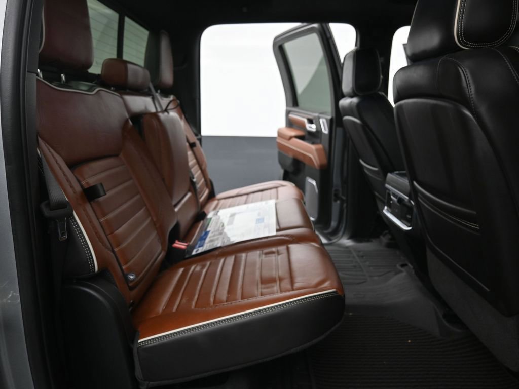 Used 2025 GMC Sierra 2500 Denali Ultimate image 18