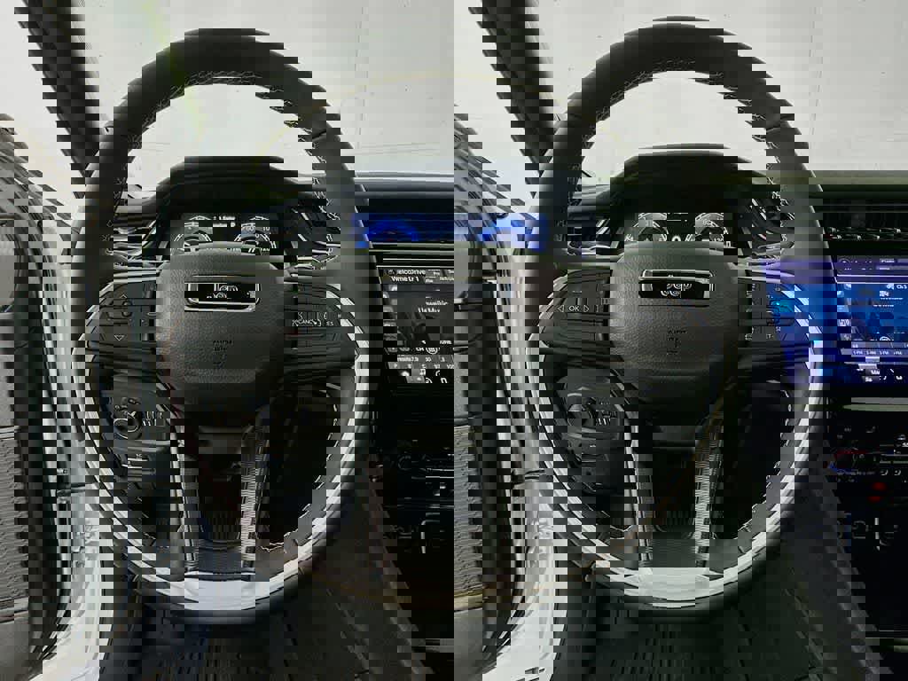 Used 2024 Jeep Grand Cherokee Altitude image 19