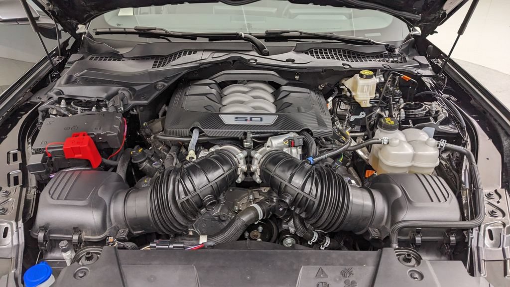 Certified 2025 Ford Mustang GT RWD image 38