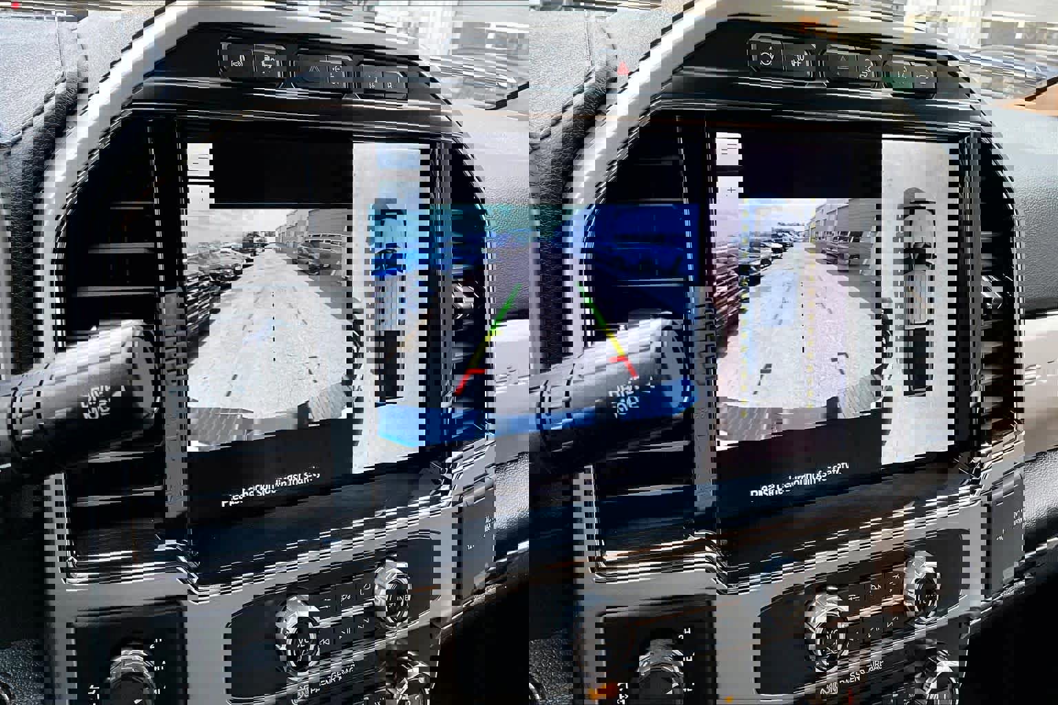 Certified 2022 Ford F250 Lariat w/ Tremor Off-Road Package image 31