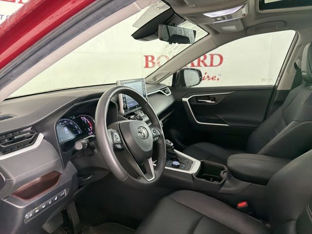 Used 2022 Toyota RAV4 Limited image 12