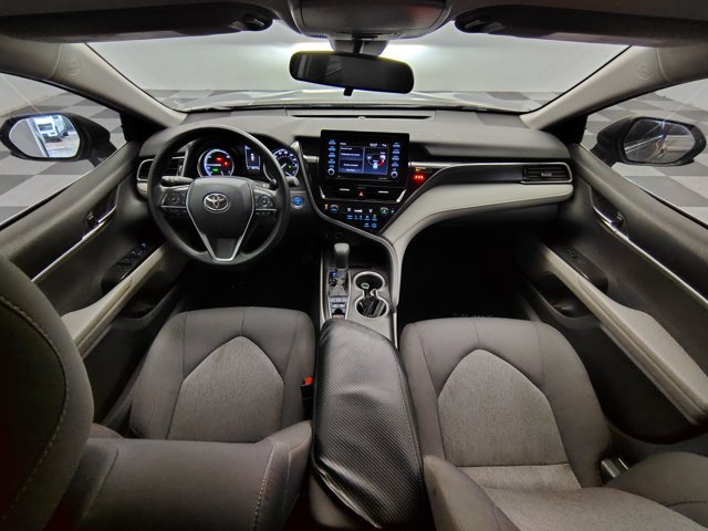 Used 2022 Toyota Camry LE FWD image 2