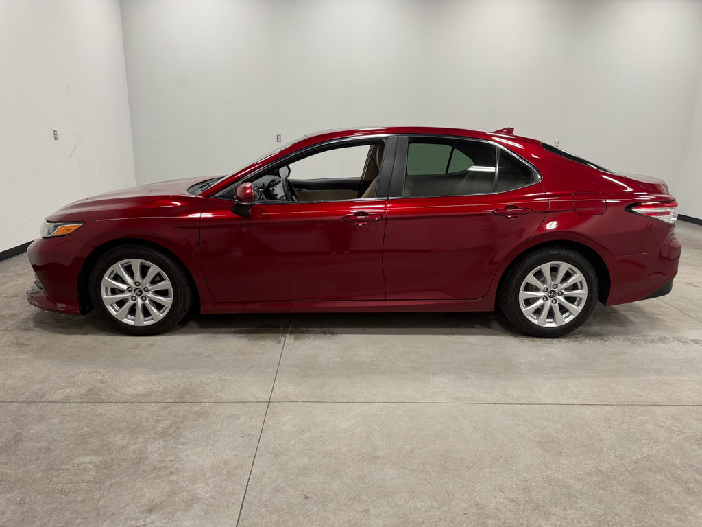 Used 2018 Toyota Camry LE w/ Audio Package image 5