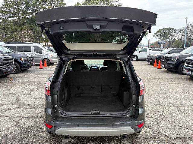 Certified 2017 Ford Escape SE w/ Equipment Group 201A image 8