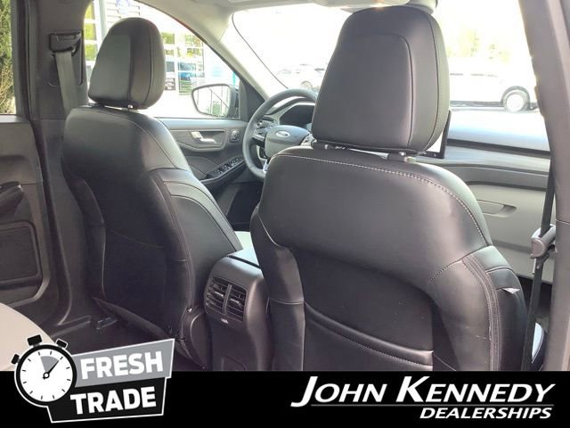 Certified 2023 Ford Escape Platinum AWD/4WD image 27