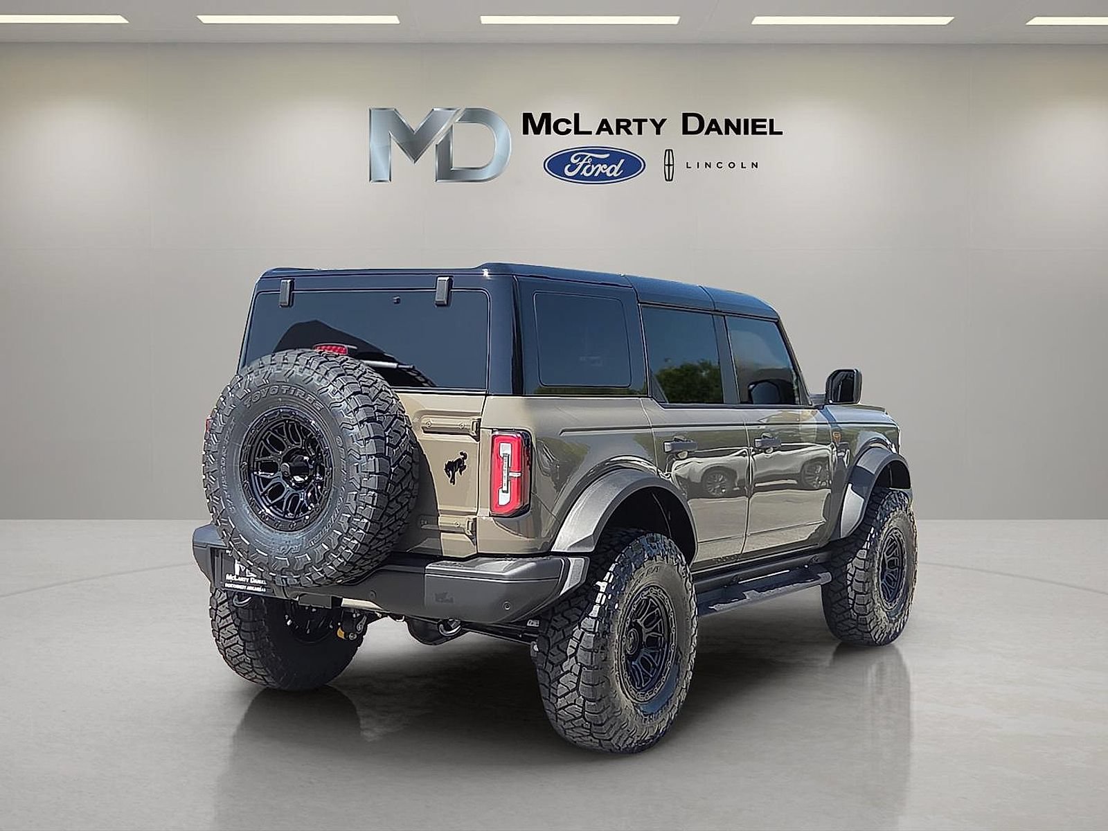 Certified 2026 Ford Bronco Badlands AWD/4WD image 5
