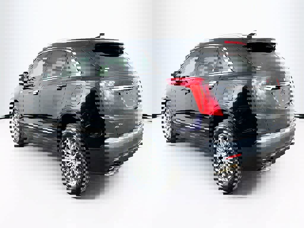 Used 2017 Cadillac XT5 Luxury w/ Driver Awareness Package image 4