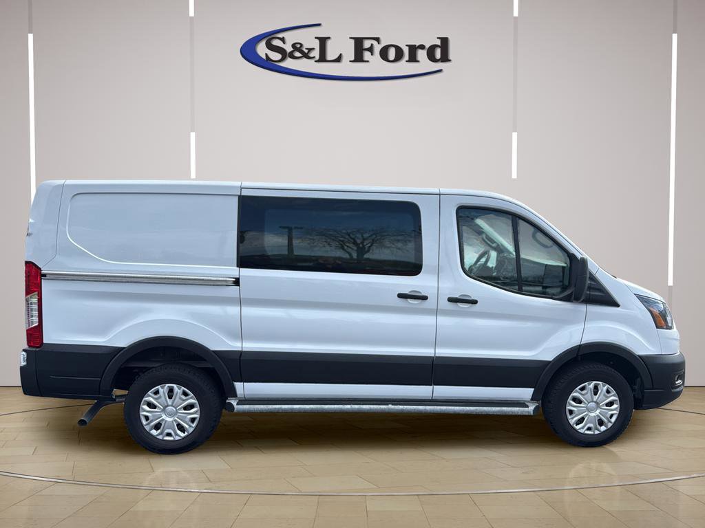 Certified 2025 Ford Transit 250 Low Roof w/ Exterior Upgrade Package RWD image 9