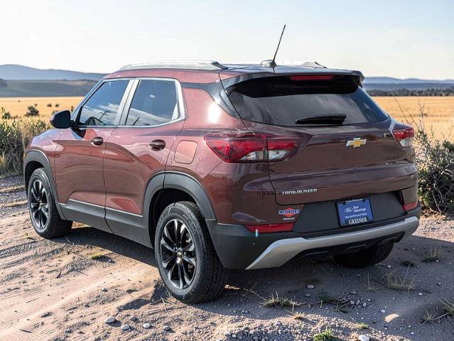 Used 2022 Chevrolet TrailBlazer LT FWD image 4