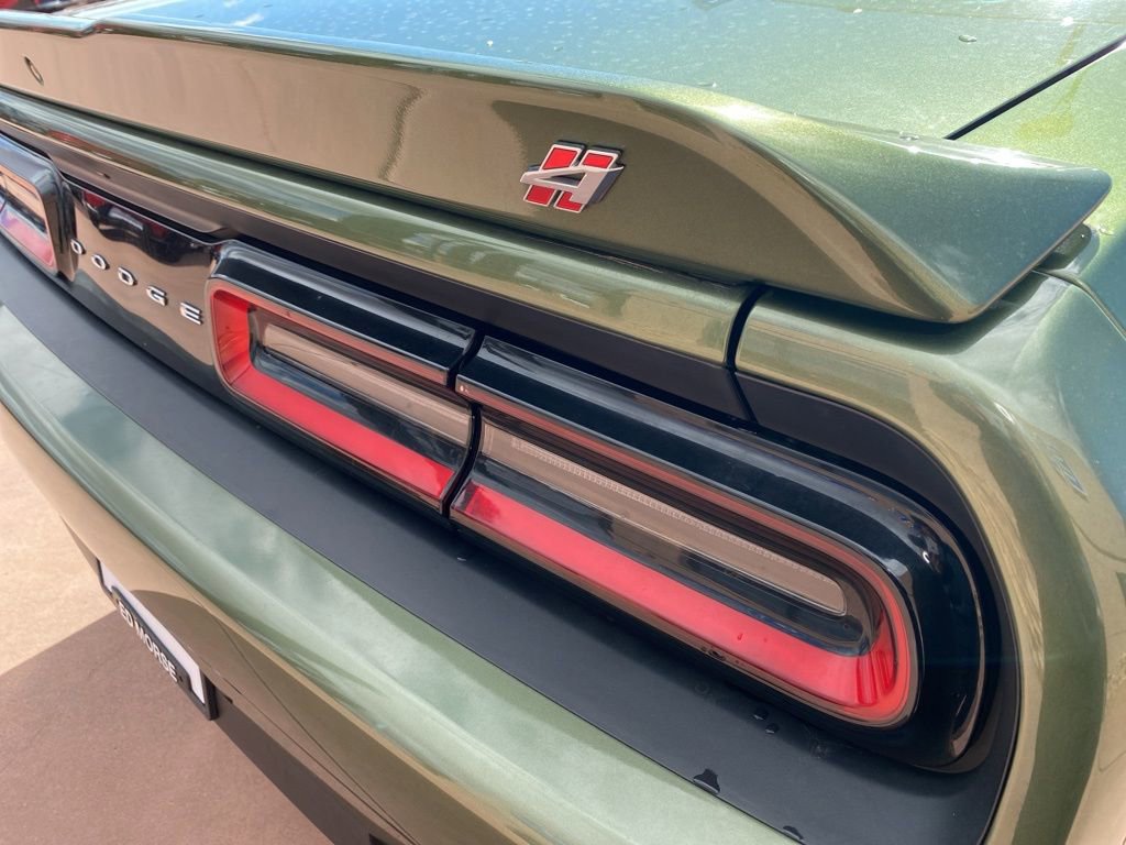Used 2021 Dodge Challenger SXT image 9