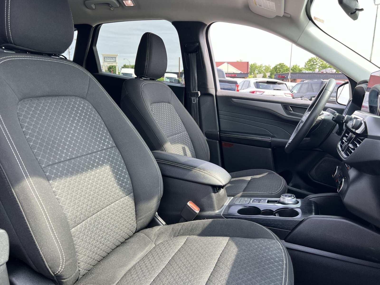 Certified 2023 Ford Escape Active AWD/4WD image 25