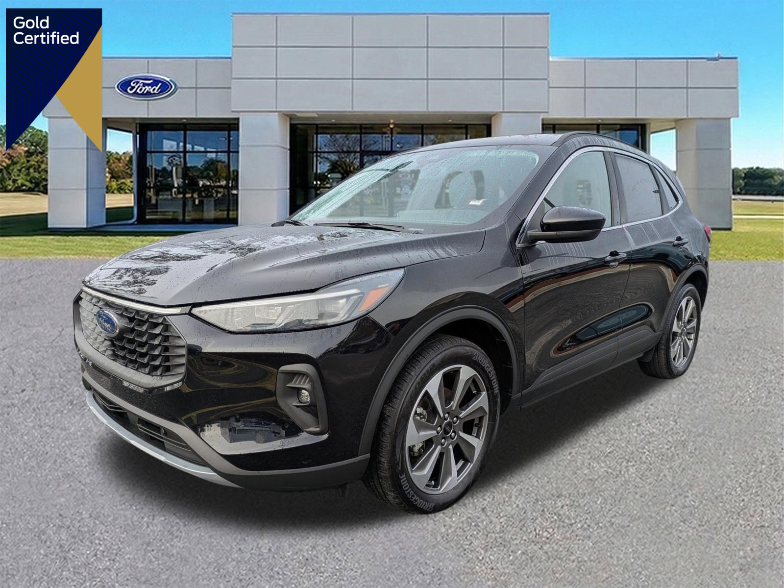 Certified 2025 Ford Escape Platinum image 1