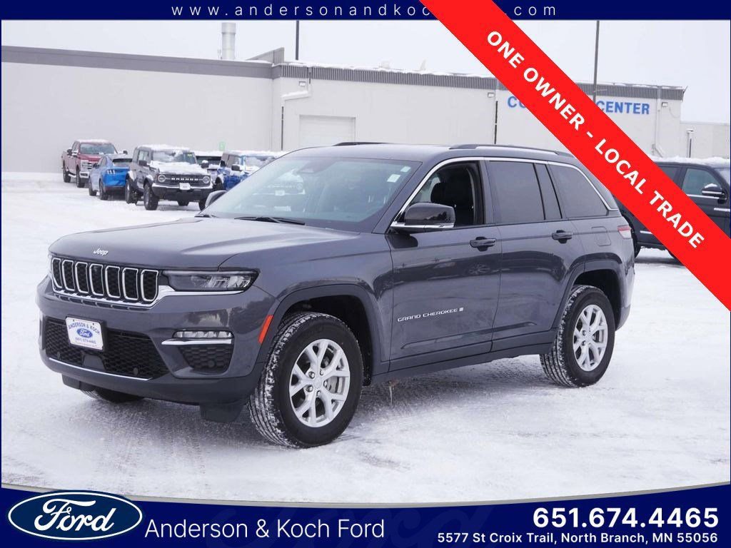 Used 2024 Jeep Grand Cherokee Limited w/ Luxury Tech Group II image 1