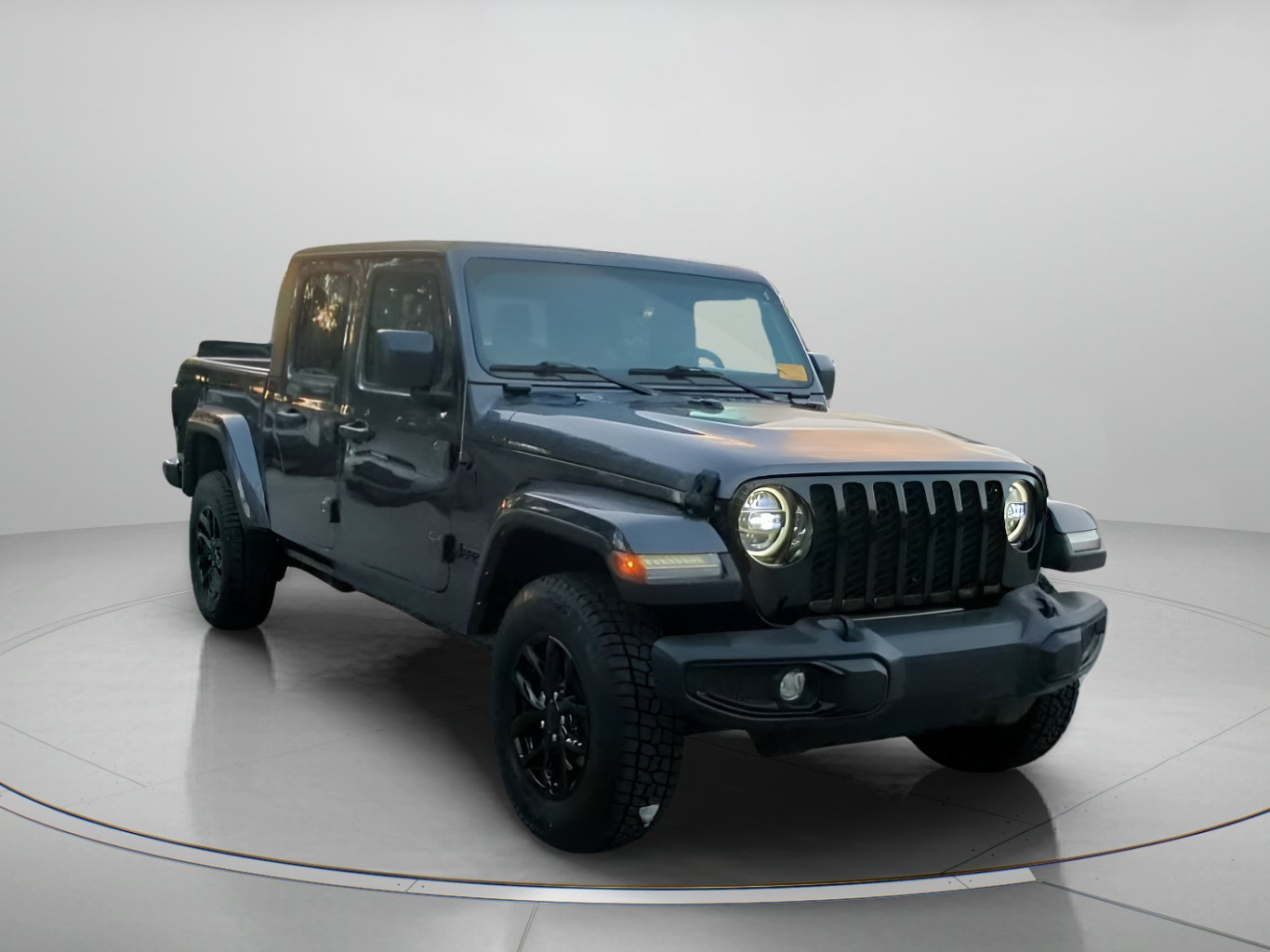 Used 2022 Jeep Gladiator Sport AWD/4WD image 4