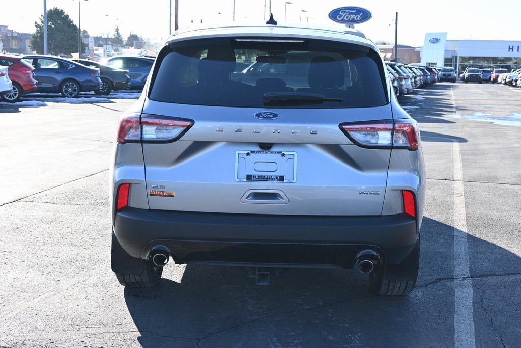 Certified 2022 Ford Escape SE w/ SE Sport Appearance Package image 4