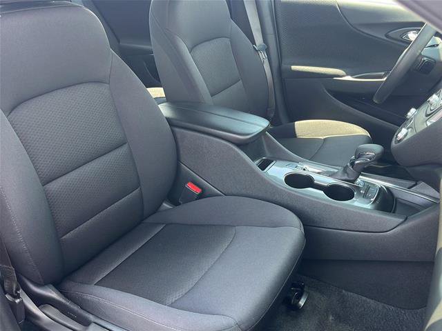Used 2025 Chevrolet Malibu LT FWD image 14