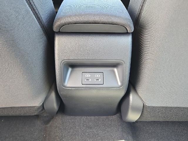 Used 2026 Toyota Corolla LE w/ LE Premium Package FWD image 34