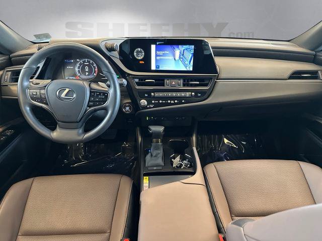 Used 2024 Lexus ES 350 w/ Premium Package FWD image 3