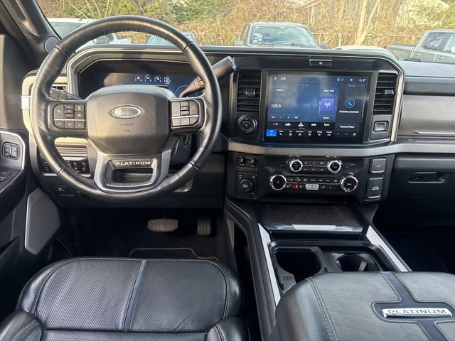 Certified 2025 Ford F450 Platinum AWD/4WD image 19